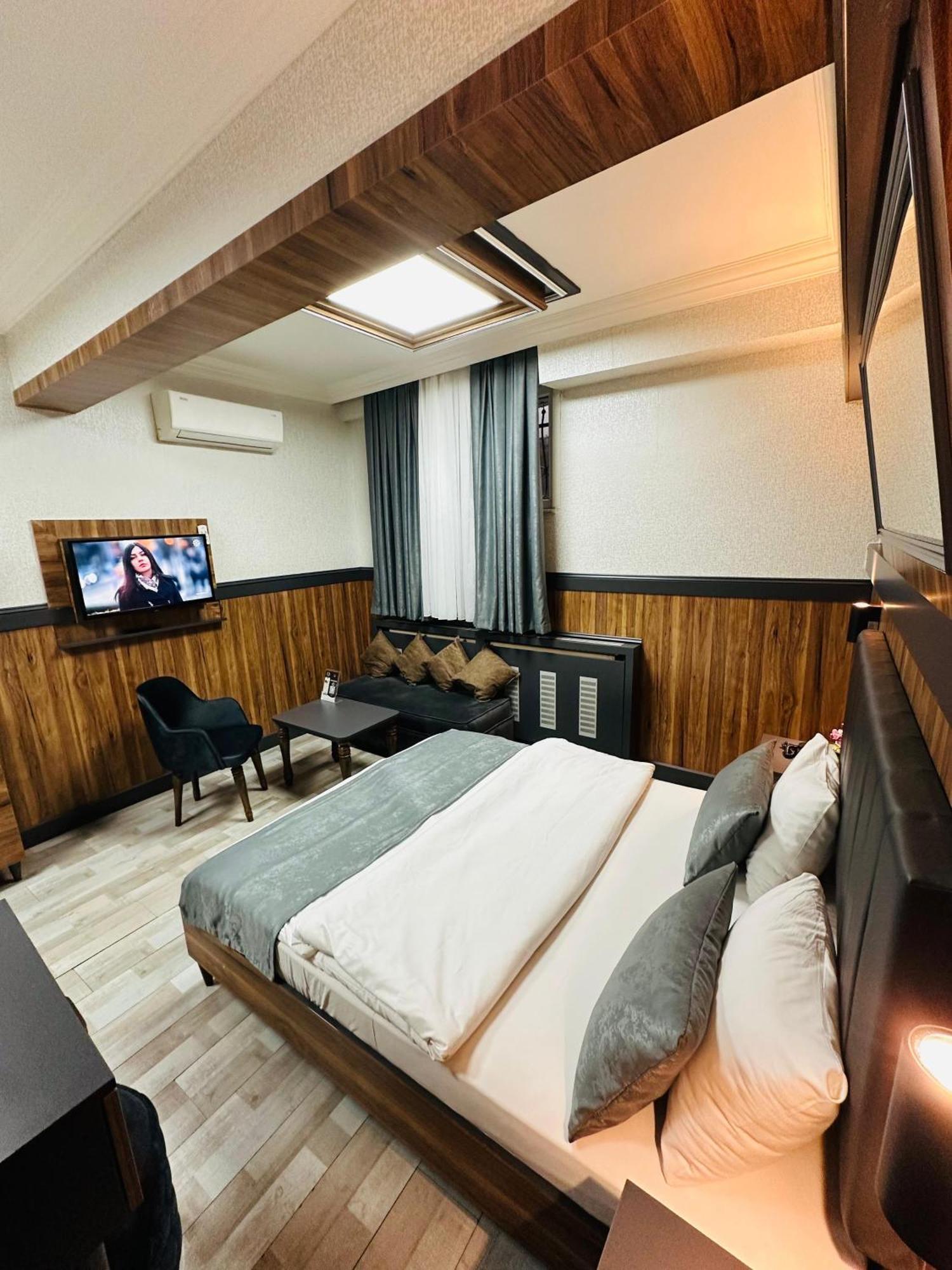 Taksim La Serena Hotels Стамбул Экстерьер фото